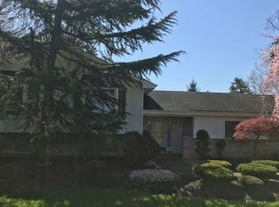 323 Union Hill Rd, Manalapan, NJ 07726