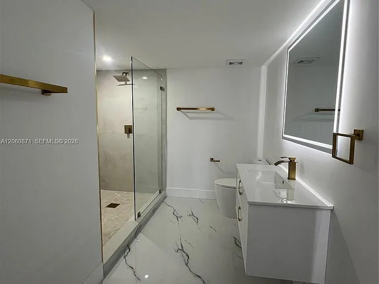 20610 NE 7th Ct — Photo 16