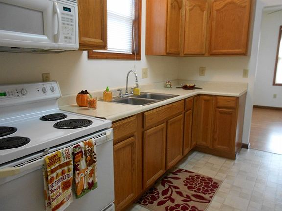 4th image of 524 Homestead Ave