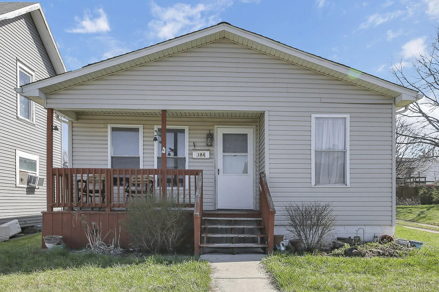 384 N State St photo 1