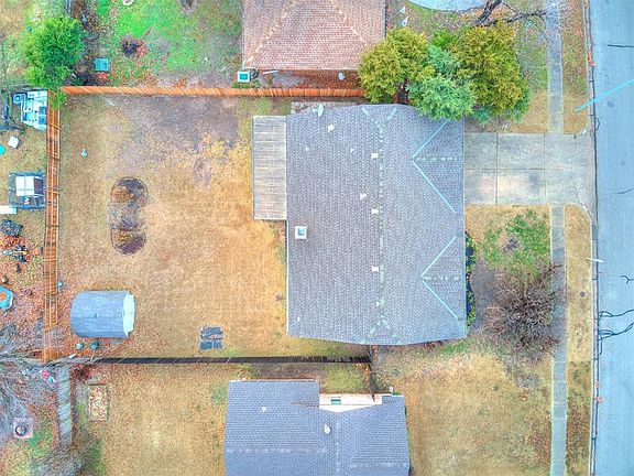 4th image of 1918 Oakhollow Dr