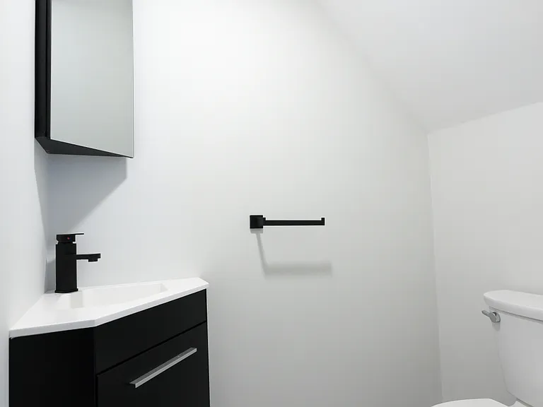 37 George St #37 — Photo 15