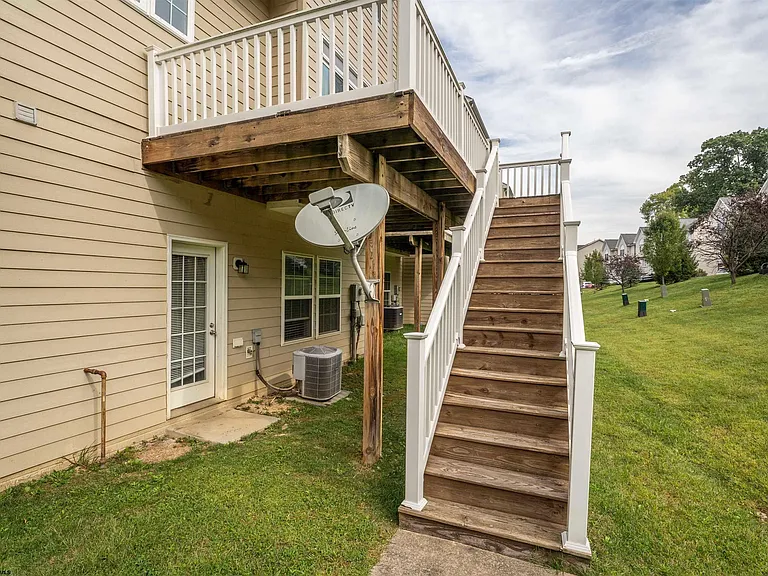 415 Saint Andrews Dr — Photo 31