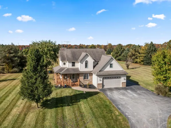 10140 Washburn Rd, Goodrich, MI 48438