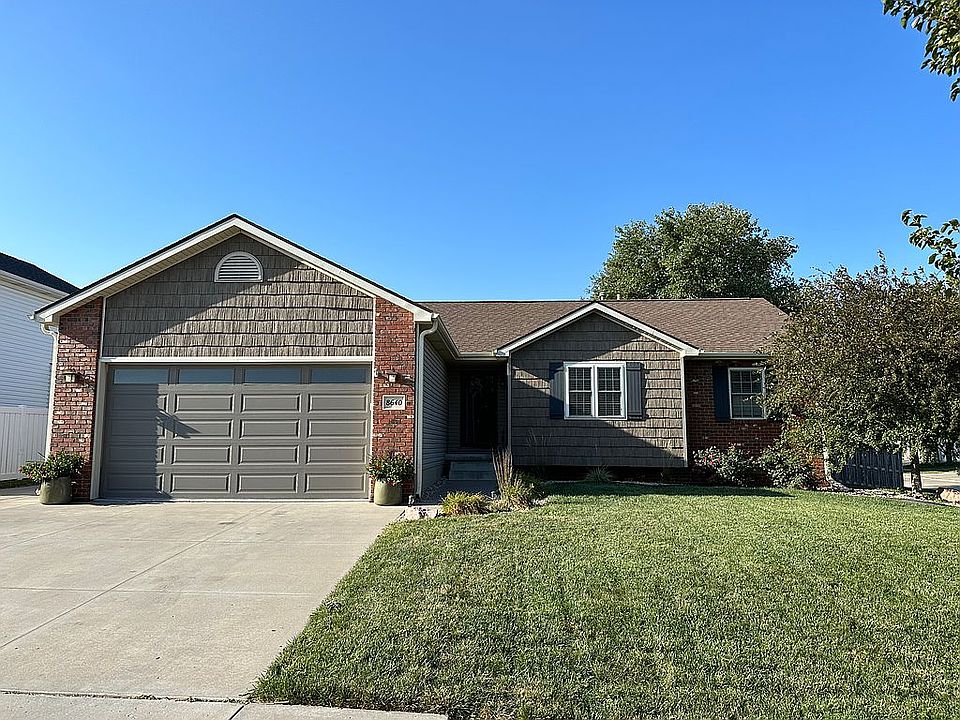 1st image of 8640 Misty Blue Cir