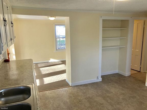 8BA3FC32-6AAC-4A7C-916B-FE868CFA06F7