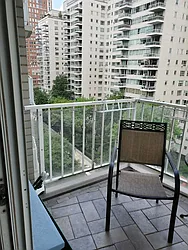 Rented by R New York