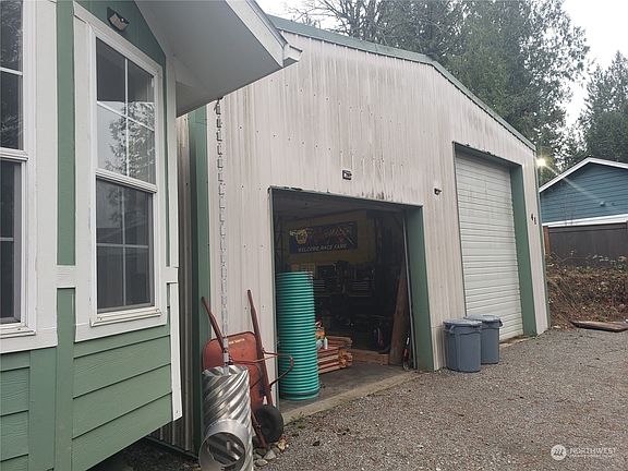 3rd image of 41 E Panorama Drive