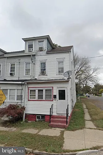 1144 William St Photo 1
