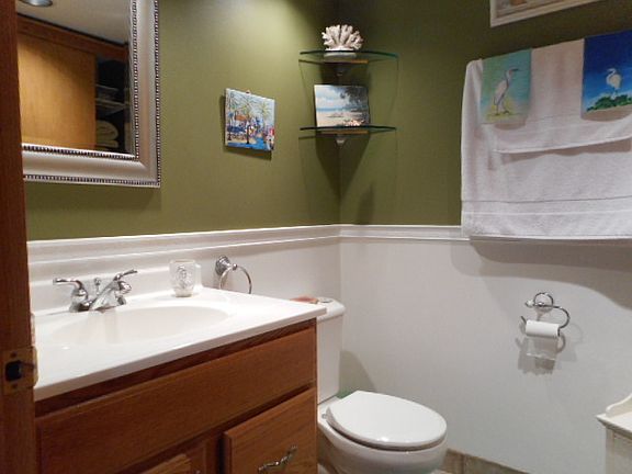 4th image of 828 Long Meadow Dr