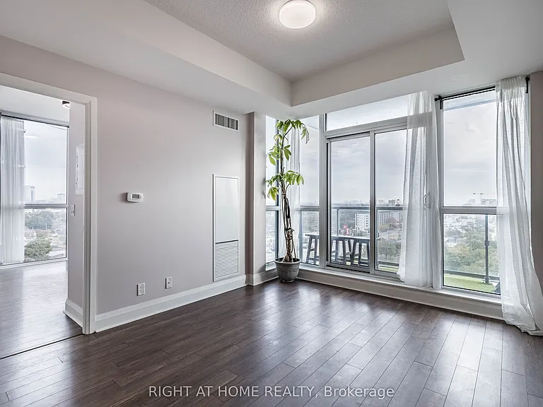 17 Zorra St #903 — Photo 15