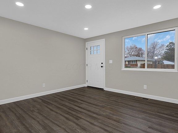 4th image of 1704 Westwind Ln