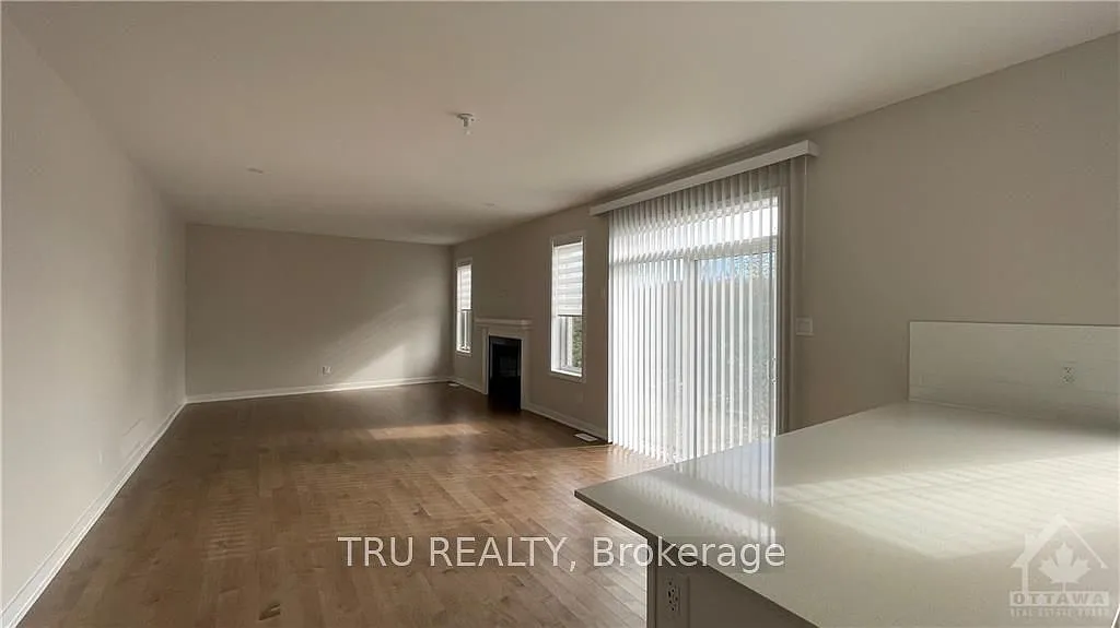 4 bed, $3,200 — Photo 4