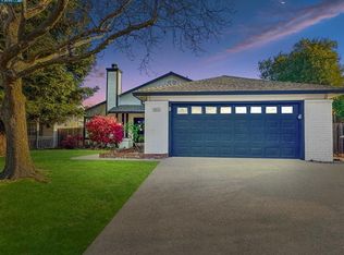 1013 Cinnabar Way, Vacaville, CA 95687