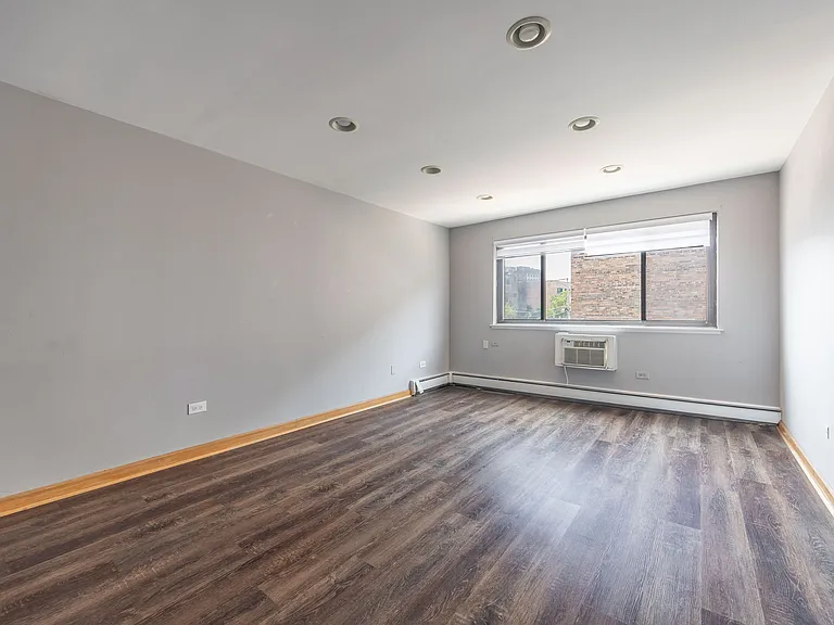607 W Wrightwood Ave #313 — Photo 3