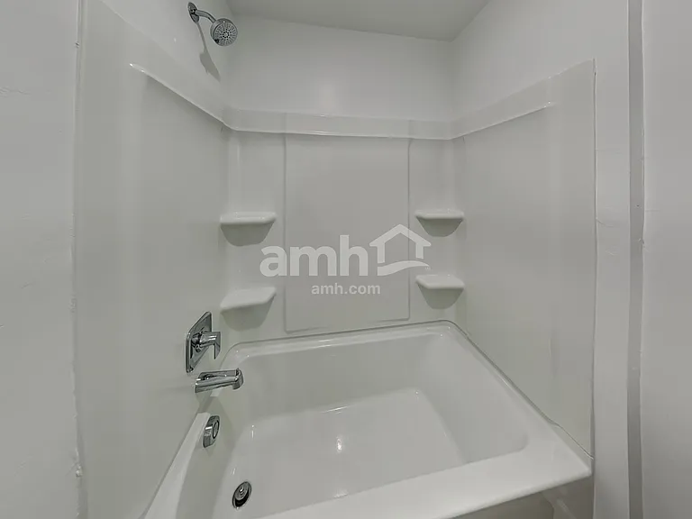 6191 Calle Bilboa — Photo 18