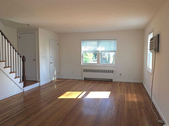 2nd image of 122 Avenue C
