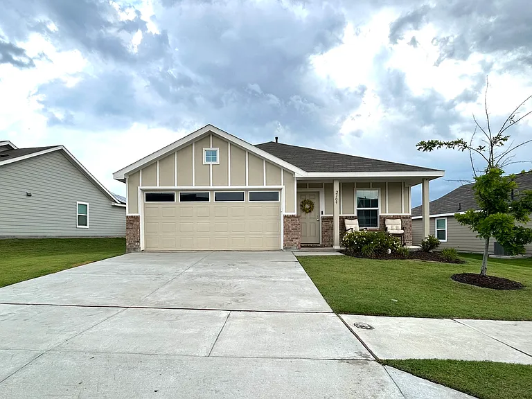 2709 Turtle Dove Dr — Photo 1