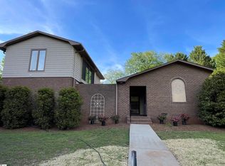 17 Runnymede Rd, Greenville, SC 29615