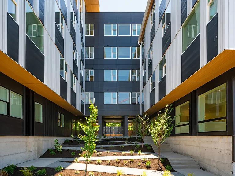 aPodment Suites at Genoa | Central District — Photo 26