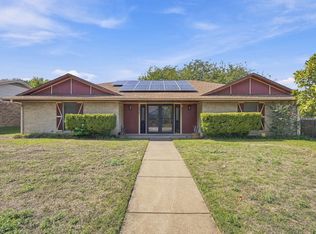 1501 Meadow Ct, Midlothian, TX 76065