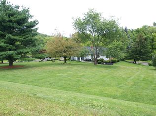 195 Fire Crk, Newtown, PA 18940