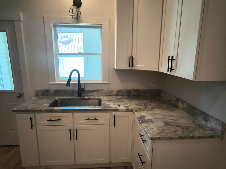 360 Elm St #1 — Photo 38