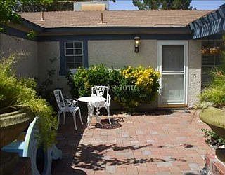 2nd image of 1863 Venalynne St