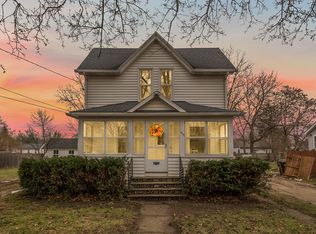 919 Spring St, Jackson, MI 49202