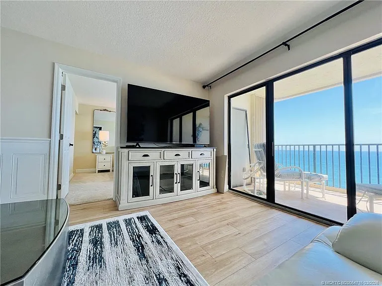 10044 S Ocean Dr #1005 — Photo 30