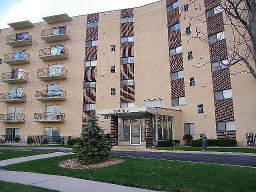 1st image of 18400 SW Cherry Creek Dr #406