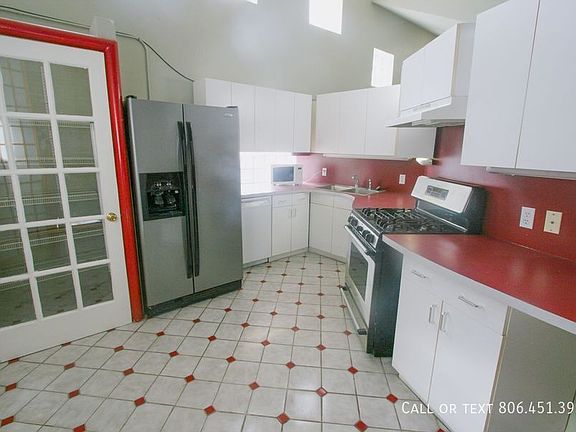 2nd image of 1312 Avenue J APT A