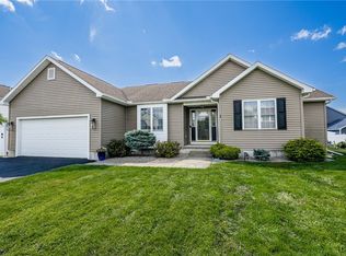 3 Crown Ln, Whitesboro, NY 13492