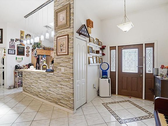 5th image of 6993 Manniz Rd