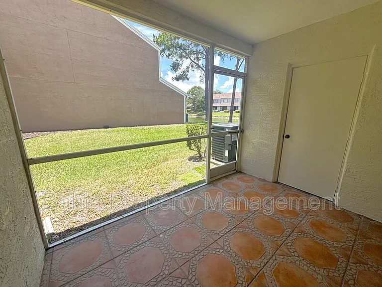 6235 Bayside Key Dr — Photo 12