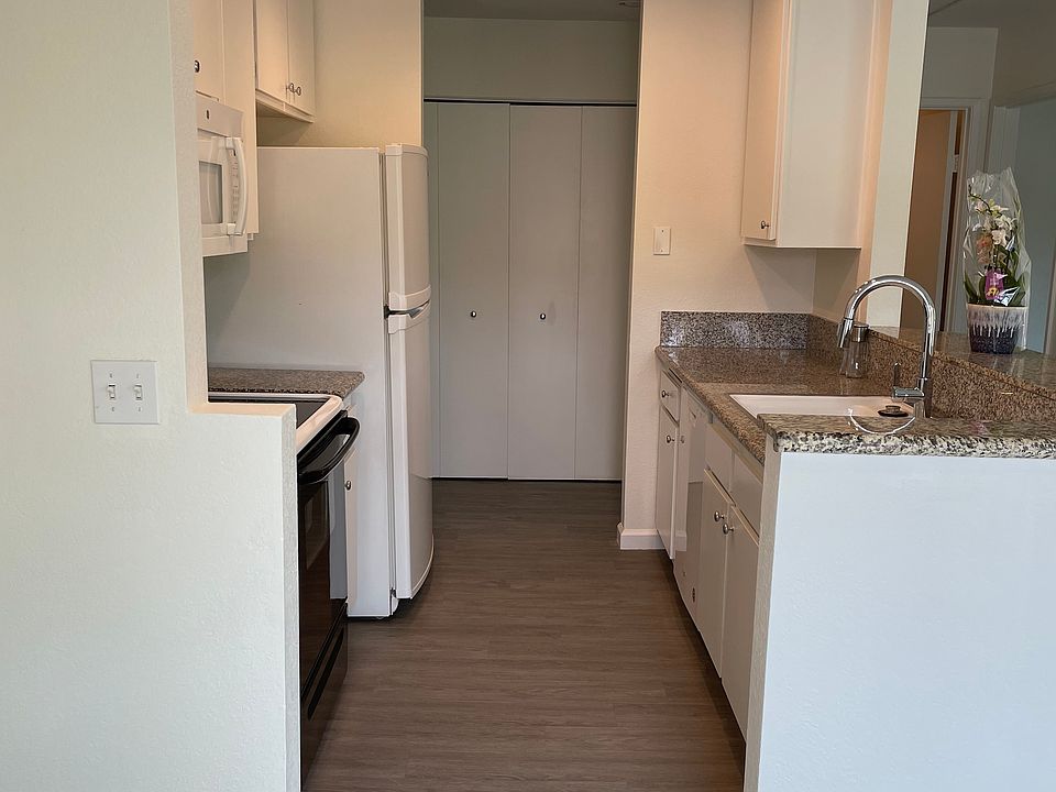 1st image of 4080 Porte La Paz Unit 1