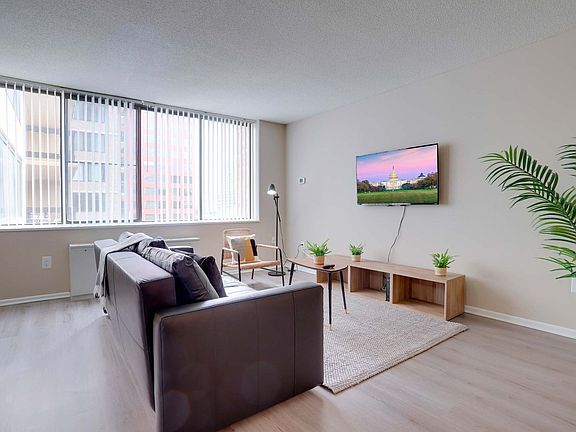4th image of 1201 S Bell St Floor 5-ID1022378P
