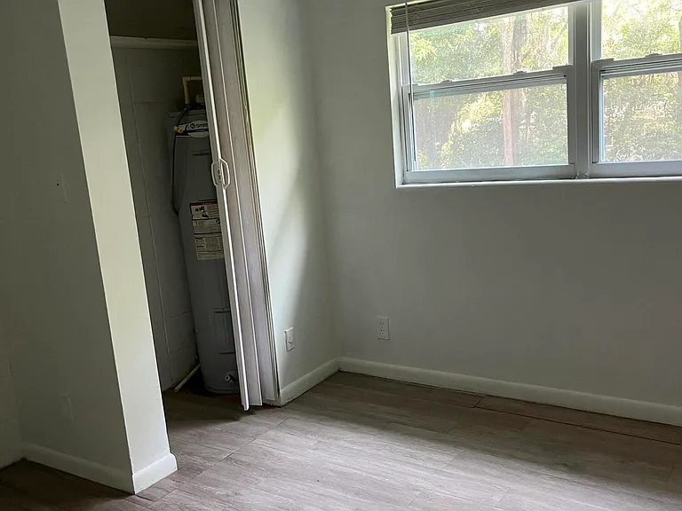 5844 Justina Ct — Photo 6
