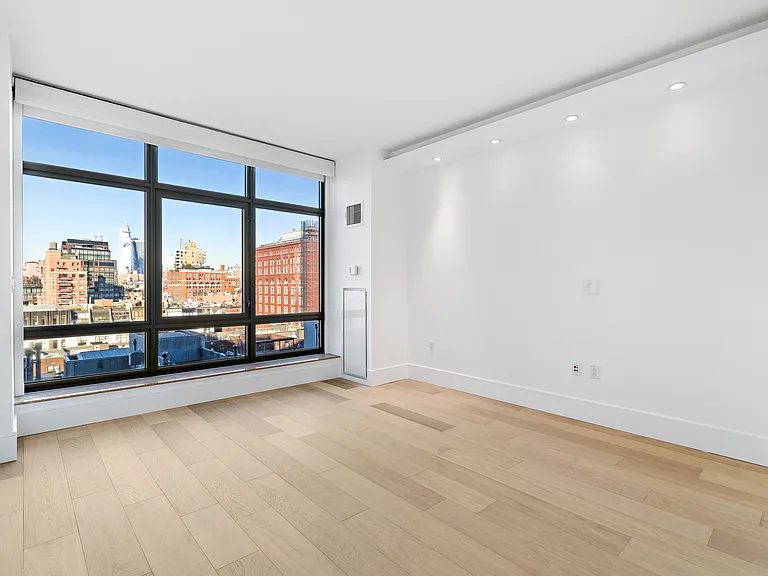 1 Morton Sq #10AW — Photo 10