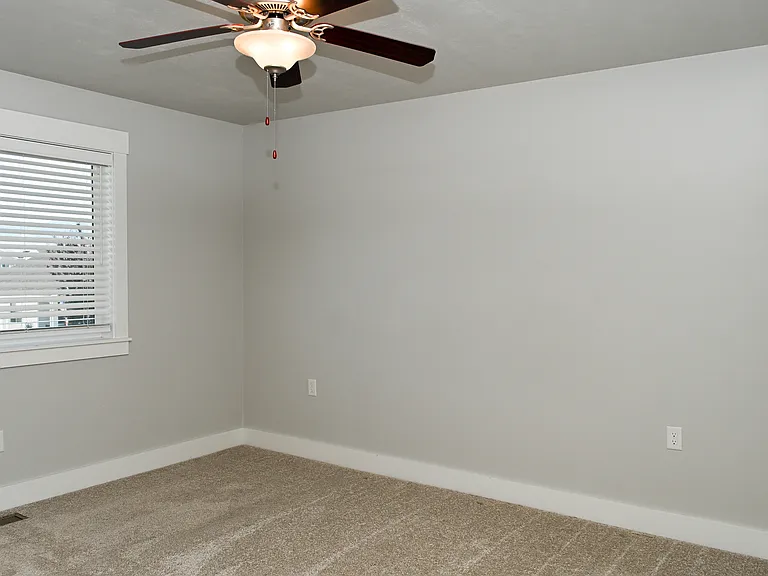 1254 W 290 South Amber Flds — Photo 13