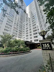 Rented by Nest Seekers International