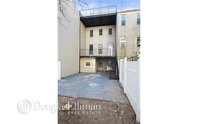 Sold by Douglas Elliman | media 28