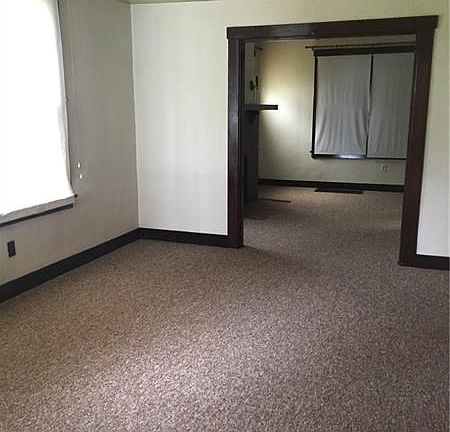 2nd image of 511 Catherine St