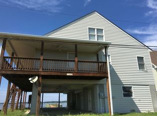 1048 Fort Lowry Ln #F, Dunnsville, VA 22454