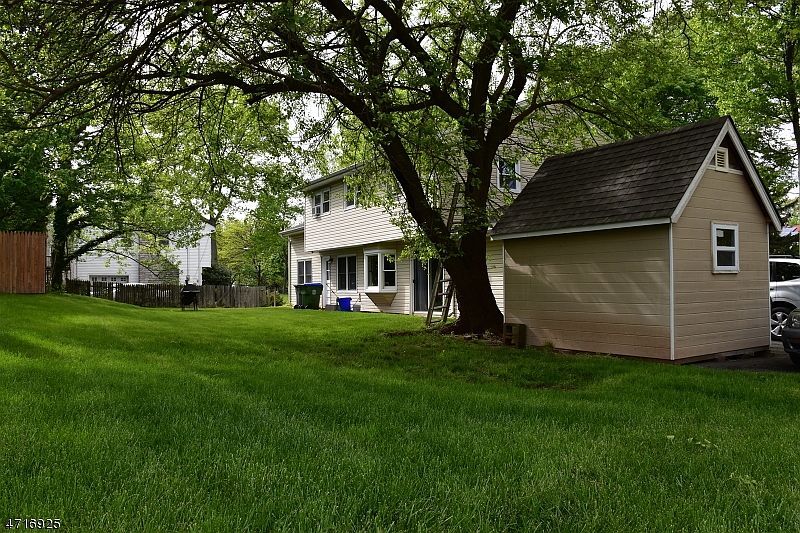 2nd image of 101 Mount Pleasant Ave