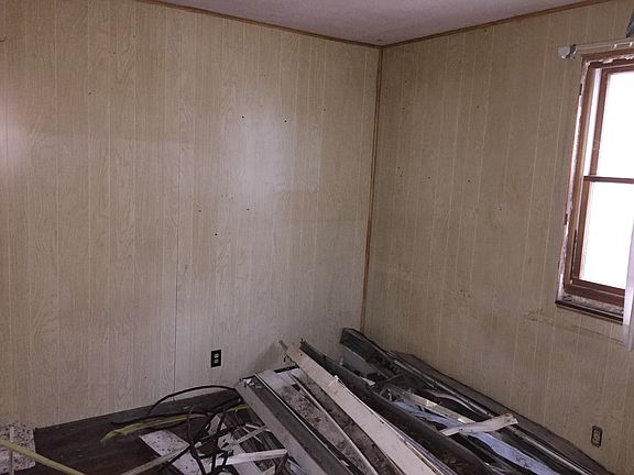 5th image of 125 Dover St