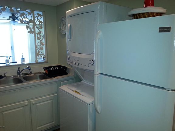 3rd image of 89 S Atlantic Ave APT 1101
