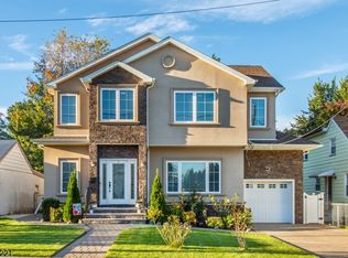 10 Rollins Ave, Clifton, NJ 07011