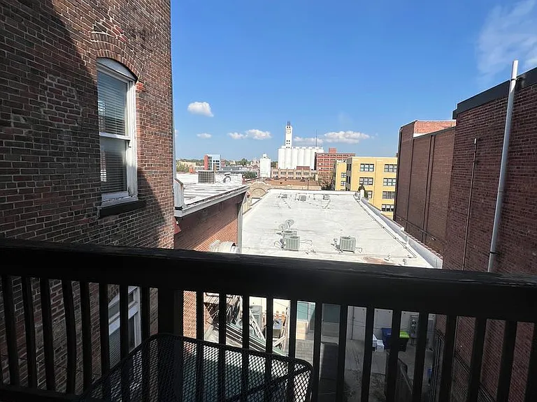 313 Park Central E #303 — Photo 31