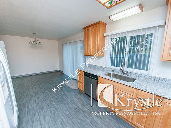 2nd image of 149 Chapman Ct